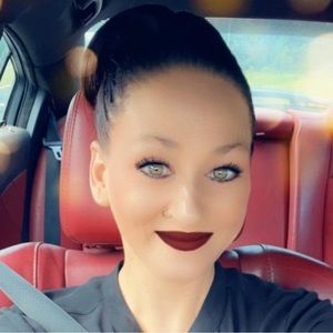 Meet your Posher, Raeann